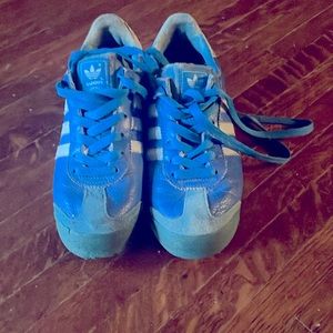 Adidas, Samoa sneakers